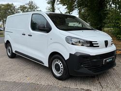 White Used 2024 Peugeot Expert Van | £19,495 (Fair price)