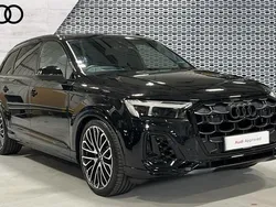 Black Used 2025 Audi Q7 Advanced SUV | £69,990 (Fair price)