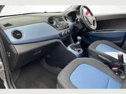 Grey Used 2016 Hyundai i10 SE Hatchback | £6,490 (Fair price)