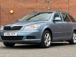 Grey Used 2012 Skoda Octavia SE Estate | £3,900 (Good price)