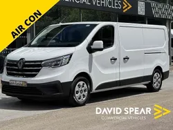White New 2025 Renault Trafic Play Van | £23,990