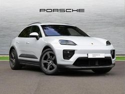 Grey Used 2024 Porsche Macan SUV | £68,940 (Good price)