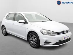 White Used 2019 VW Golf VII SE Hatchback | £13,399 (Fair price)