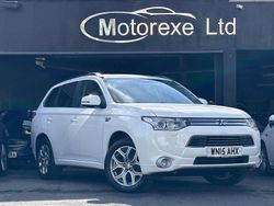 White Used 2015 Mitsubishi Outlander P-HEV Estate | £6,450 (Fair price)