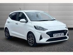 White Used 2024 Hyundai i10 Premium Hatchback | £13,790 (Fair price)