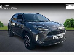 Used 2025 Toyota Yaris Hybrid Design Estate | £23,766 (Fair price)