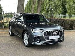 Daytona grey pearl effect New 2025 Audi Q3 S-Line SUV | £35,680 (Super price)