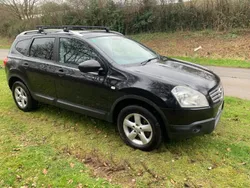 Black Used 2009 Nissan Qashqai +2 Visia SUV | £2,995 (A bit pricey)