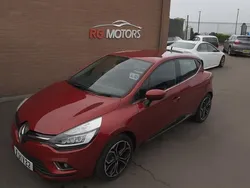 Red Used 2018 Renault Clio IV Signature Hatchback | £4,995 (Fair price)