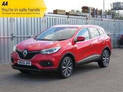 Red Used 2019 Renault Kadjar Iconic SUV | £12,995 (Fair price)