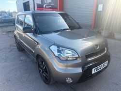Silver Used 2010 Kia Soul SUV | £2,495 (Fair price)