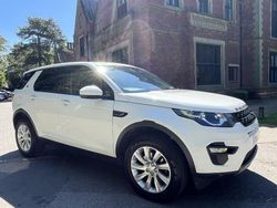 White Used 2015 Land Rover Discovery Sport SE SUV | £9,981 (Fair price)