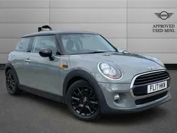Moonwalk grey Used 2017 Mini Cooper D Hatch Hatchback | £10,291 (Fair price)