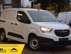 White Used 2019 Vauxhall Combo Edition MPV | £7,695 (Good price)