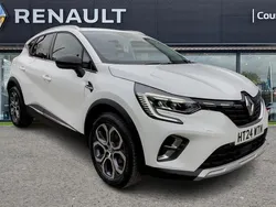 White Used 2024 Renault Captur Techno SUV | £16,495 (Fair price)