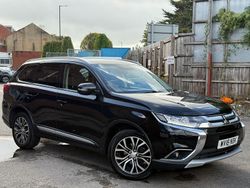 Black Used 2018 Mitsubishi Outlander SUV | £10,395 (Fair price)