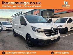 White Used 2023 Renault Trafic Van | £15,490 (Fair price)