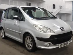 Silver Used 2006 Peugeot 1007 Sport Hatchback | £1,795
