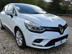 White Used 2018 Renault Clio IV Dynamique Hatchback | £5,950 (Fair price)