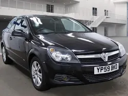 Black Used 2009 Vauxhall Astra Design Edition Hatchback | £2,490 (Fair price)