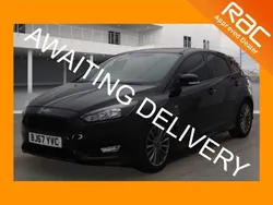Black Used 2017 Ford Focus ST-Line Hatchback | £7,595 (Fair price)