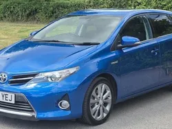 Used 2014 Toyota Auris Hybrid | £8,900 (Good price)