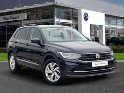 Black Used 2022 VW Tiguan Life SUV | £18,998 (Fair price)
