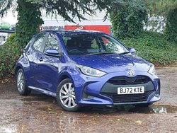 Blue Used 2022 Toyota Yaris Hybrid Hatchback | £15,498 (Good price)