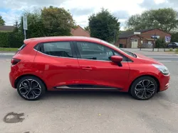 Red Used 2017 Renault Clio IV Dynamique Hatchback | £4,999