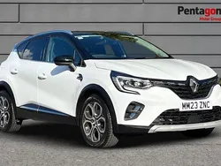 White/black Used 2022 Renault Captur Techno SUV | £15,994 (Fair price)