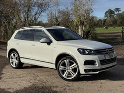 White Used 2013 VW Touareg R-line SUV | £13,495 (A bit pricey)