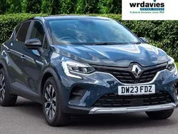Blue/black Used 2022 Renault Captur Evolution SUV | £15,799 (Fair price)