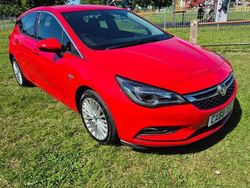 Red Used 2019 Vauxhall Astra Elite Hatchback | £7,895 (Fair price)