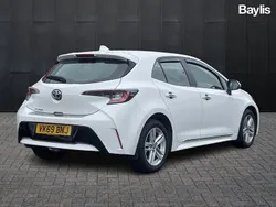 White Used 2019 Toyota Corolla Hatchback | £13,899 (Fair price)