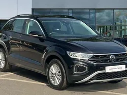 Deep black pearl Used 2024 VW T-Roc Life SUV | £22,409 (Fair price)