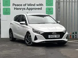 White Used 2022 Hyundai i20 Premium Hatchback | £13,595 (Fair price)