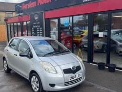 Silver Used 2009 Toyota Yaris T2 Hatchback | £2,495 (Good price)