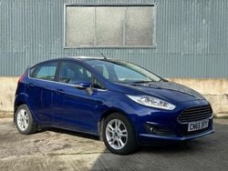 Blue Used 2015 Ford Fiesta Zetec Hatchback | £5,999 (Fair price)