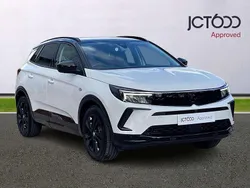 White Used 2024 Vauxhall Grandland X SUV | £22,992 (Fair price)