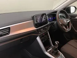 Black Used 2022 VW T-Roc Life SUV | £21,359 (Fair price)