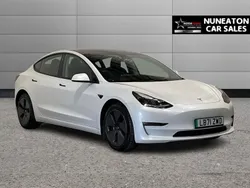 White Used 2022 Tesla Model 3 Long Range Sedan | £18,500 (Good price)