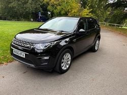 Black Used 2016 Land Rover Discovery Sport SE SUV | £8,480 (Fair price)