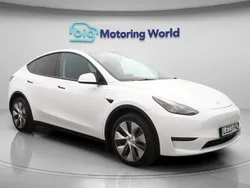 White Used 2023 Tesla Model Y Long Range SUV | £28,700 (Fair price)
