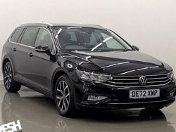 Deep black Used 2022 VW Passat SEL Estate | £20,890 (Fair price)