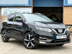 Black Used 2017 Nissan Qashqai Tekna SUV | £7,695 (A bit pricey)