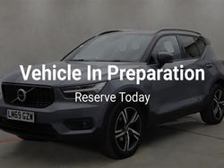 Grey Used 2019 Volvo XC40 R-Design SUV | £19,990 (Fair price)