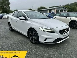 White Used 2016 Volvo V40 R-Design Estate | £9,495 (Fair price)