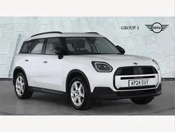 White Used 2024 Mini Countryman Classic SUV | £28,595 (Fair price)