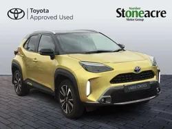 Yellow Used 2022 Toyota Yaris Cross Edition SUV | £22,500 (Fair price)