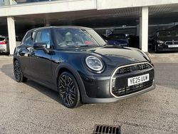 Black Used 2025 Mini Cooper Hatch Hatchback | £27,999
